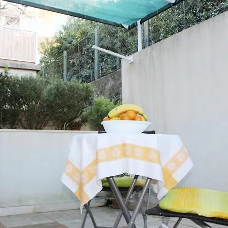 Captain - One Bedroom With Terrace *